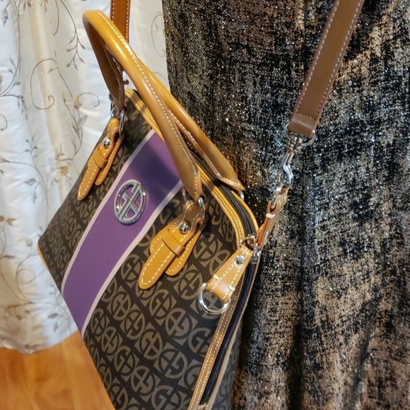 Giani Bernini Black SIG Stripe Dome Handbag - Picture 4 of 6